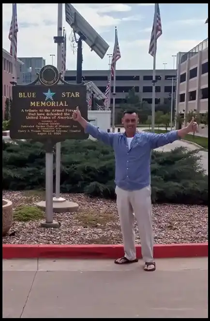 Book Author and CEO David Haave visits the VA Hospital Harry S Truman -- David Haave